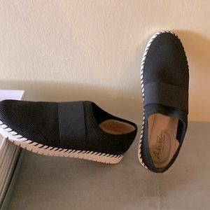 Black knit slip on